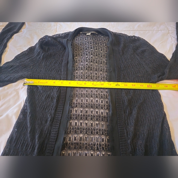LC Lauren Conrad pretty, delicate & unique woven black cardigan π€ (Small) π€ - Picture 12 of 16